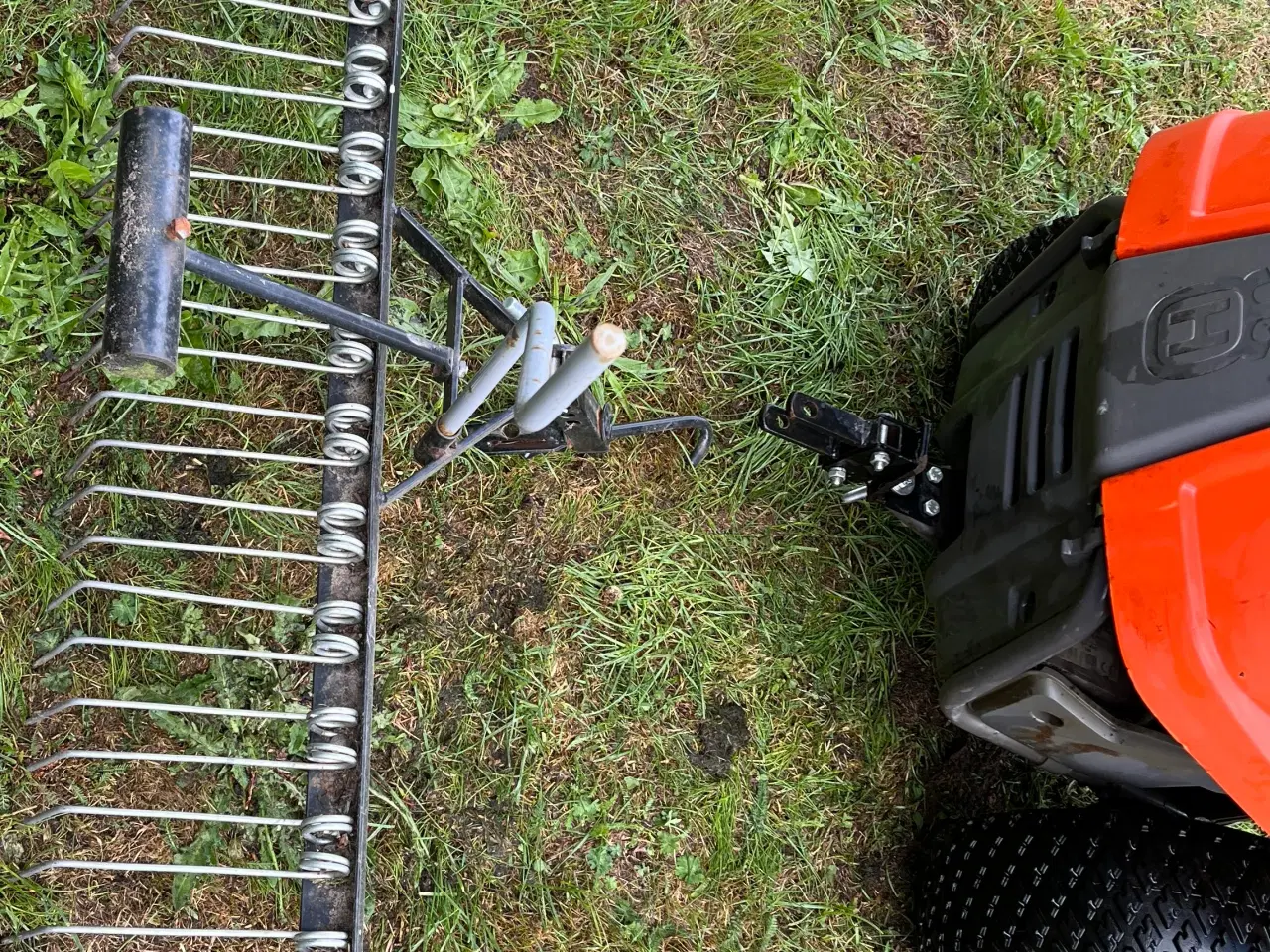 Billede 8 - Græsslåmaskine Husqvarna R111B5