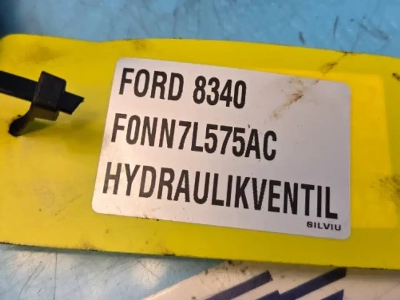 Billede 2 - Ford 8340 Hydraulikventil F0NN7L575AC