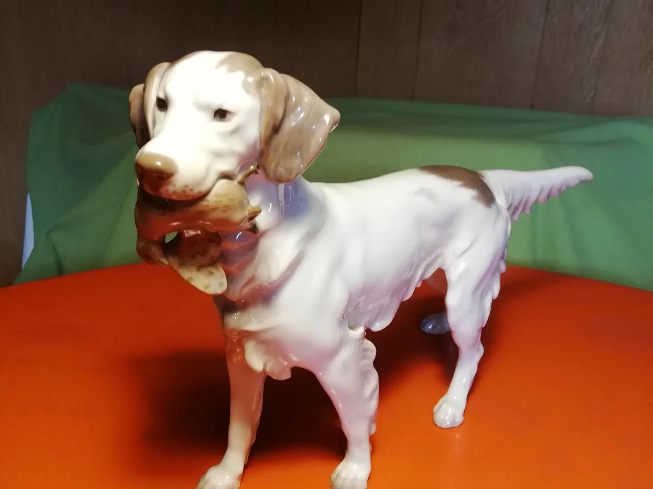 Billede 2 - B&G figur nr. 2015 jagthund med fugl 