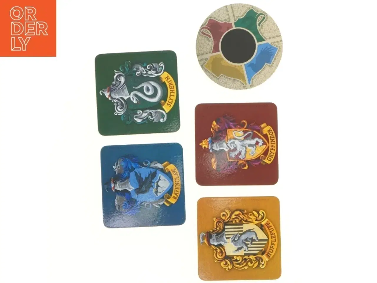 Billede 6 - Bordskånere med husfarver og våbenskjold fra Harry Potter (str. 9,5 cm)