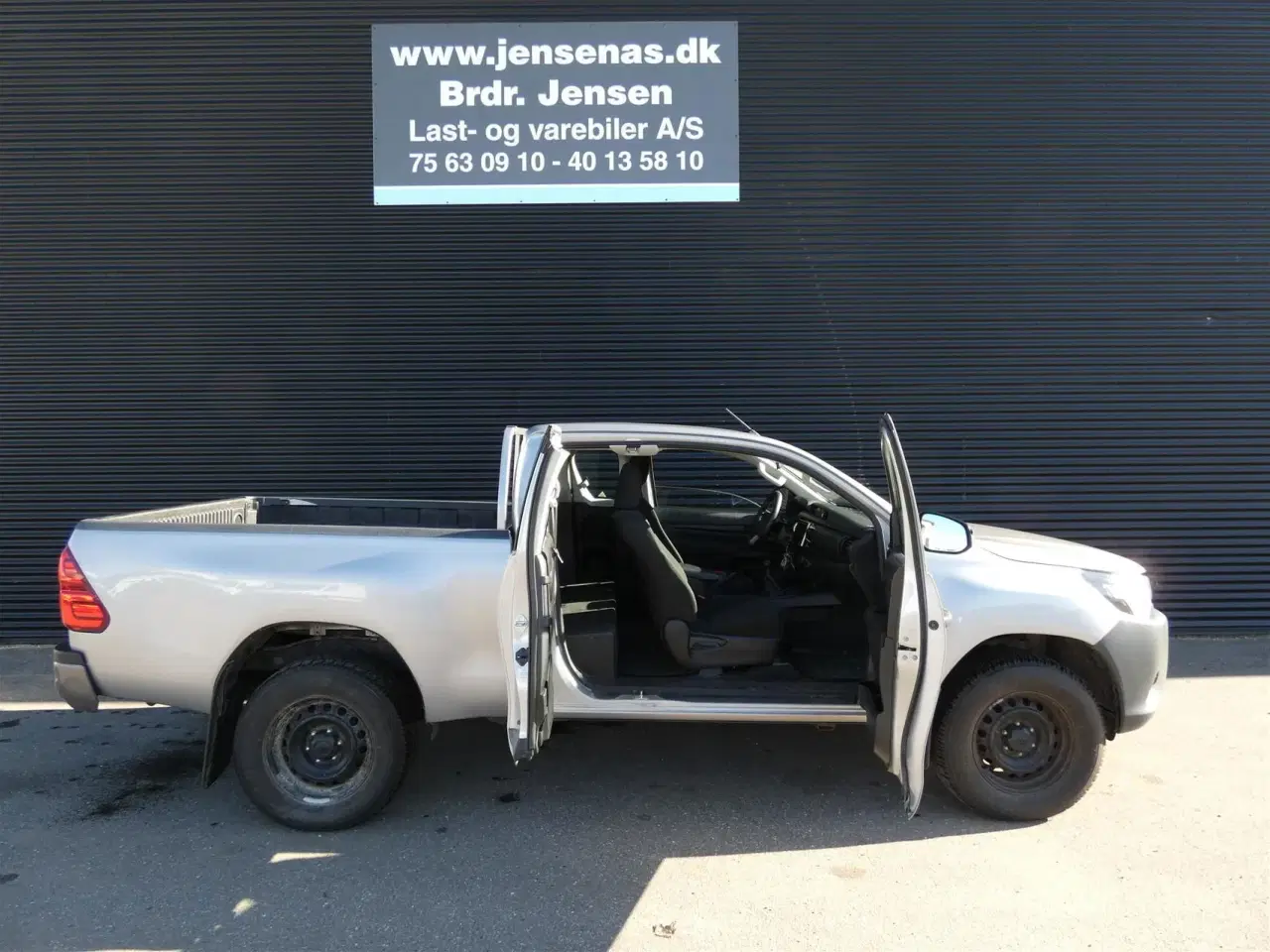 Billede 6 - Toyota HiLux Extra Cab 2,4 D-4D T2 AWD 150HK Pick-Up 6g