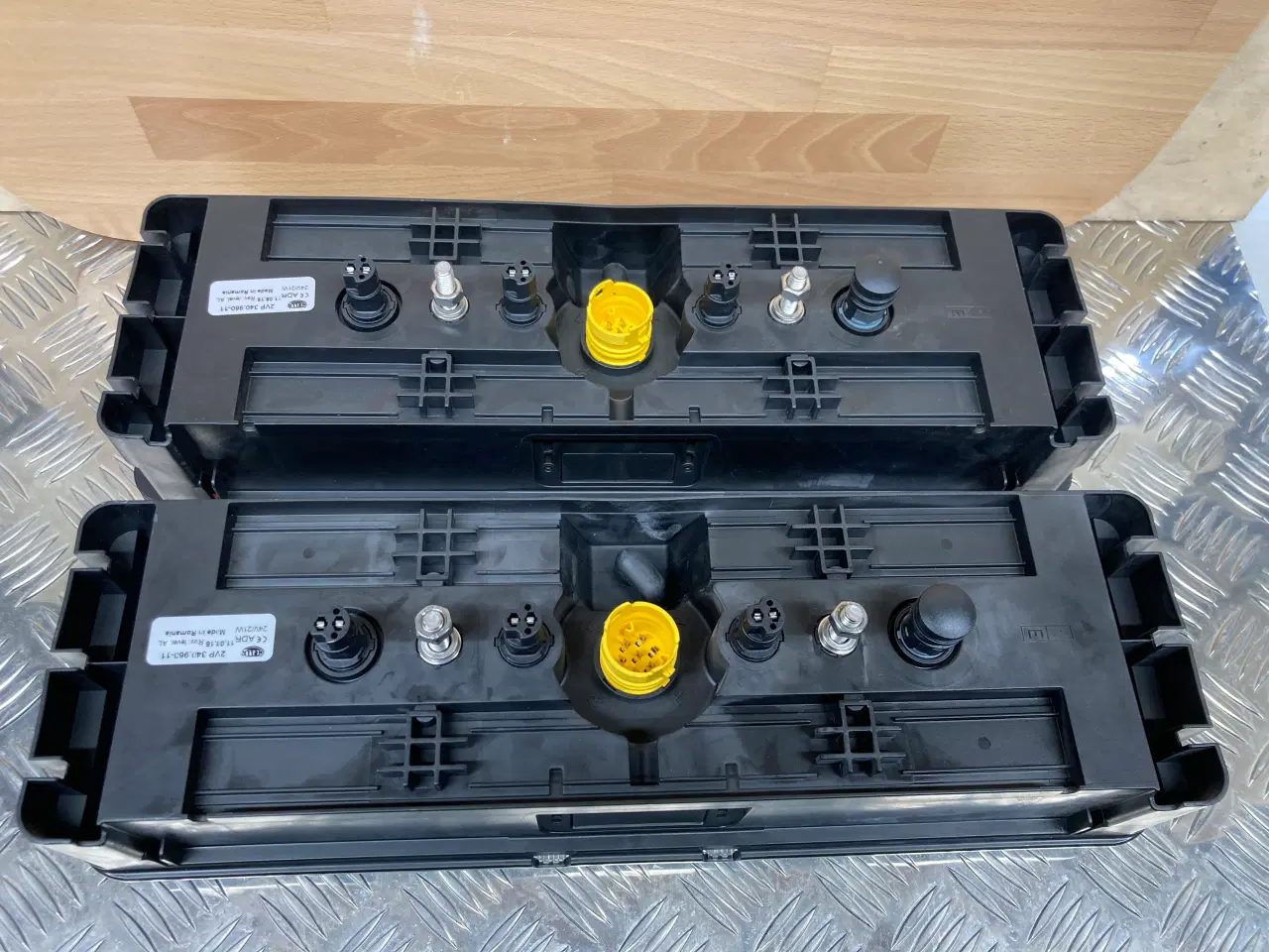 Billede 2 - Hella Fuld LED 24 volt Trailerlygtesæt