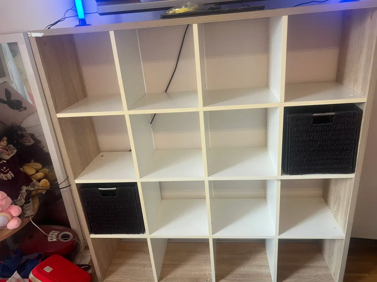 Billede 4 - Rumdeler og TV skænk 