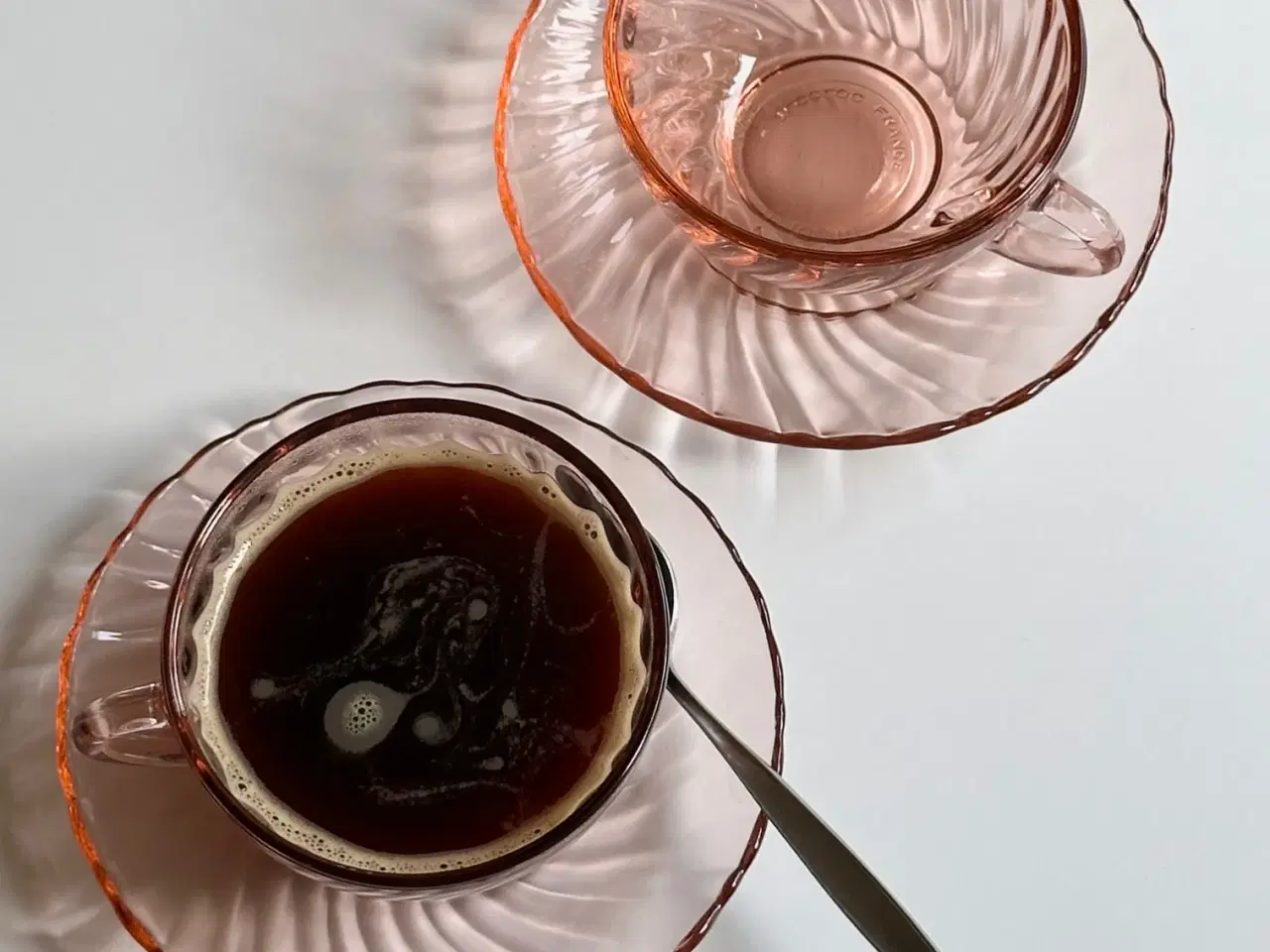 Billede 1 - Espressokopper m swirl, Arcoroc, 2 stk samlet