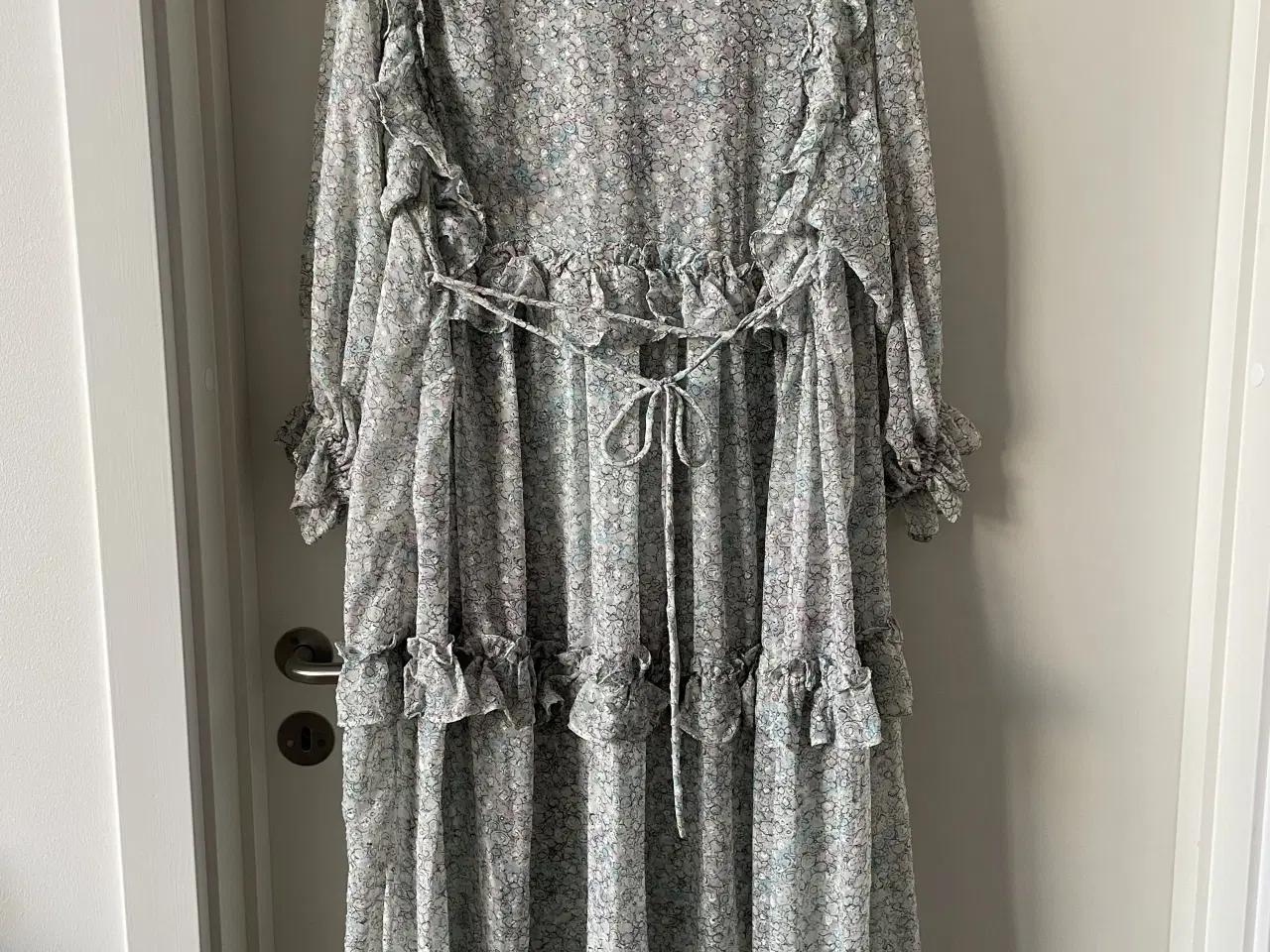 Billede 4 - Stella Nova flæsekjole