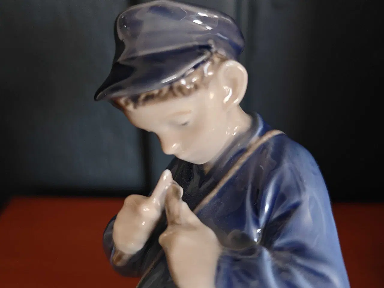 Billede 6 - Royal Copenhagen Figur, Dreng der snitter