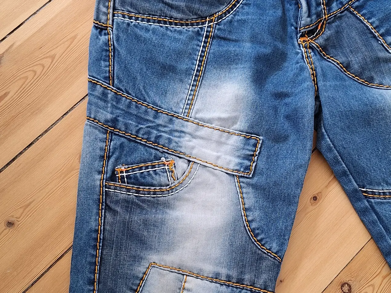 Billede 2 - Jeans str. 32