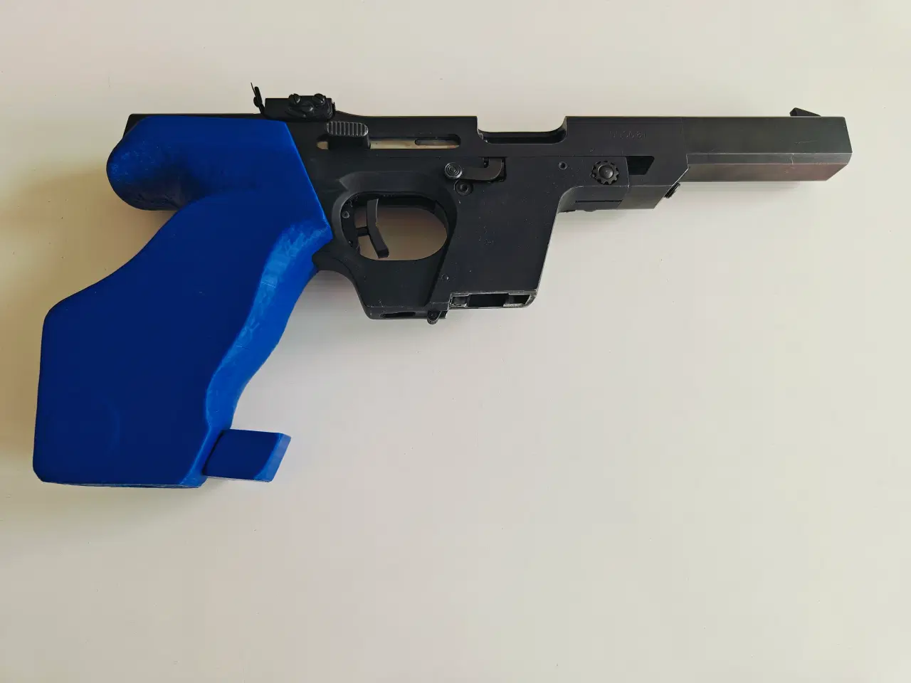 Billede 3 - 3D Printet Ventrehåndsgreb til Walther GSP