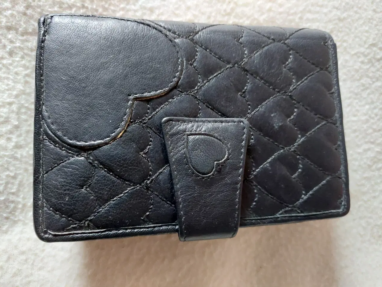 Billede 1 -  Dame Pung Sort m Hjerter på