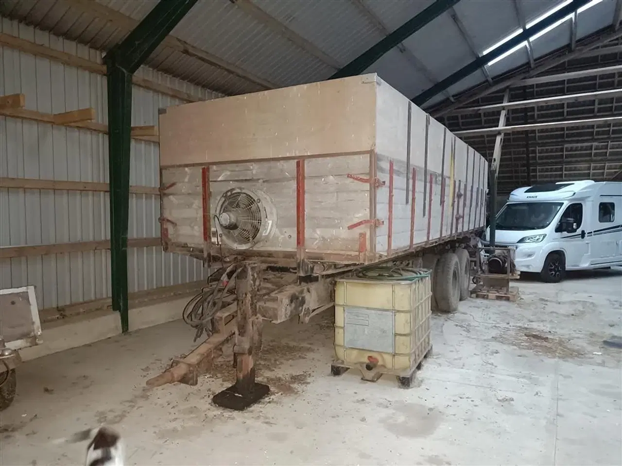Billede 2 - - - - Tørrevogn ca. 15- 16 tons lastbil vogn