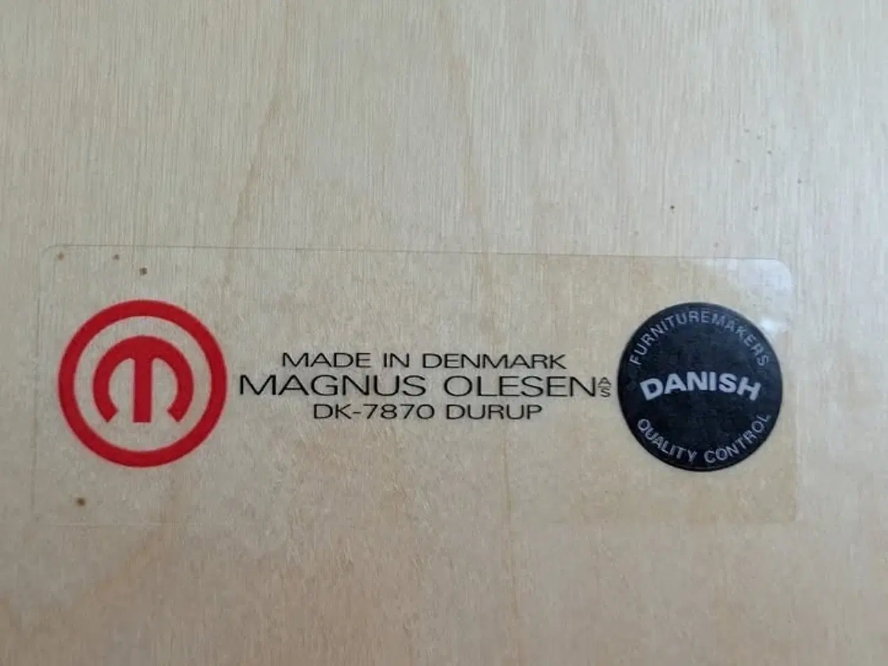 Billede 3 - Magnus Olesen stole 6 stk. + bord m. tillægsplader