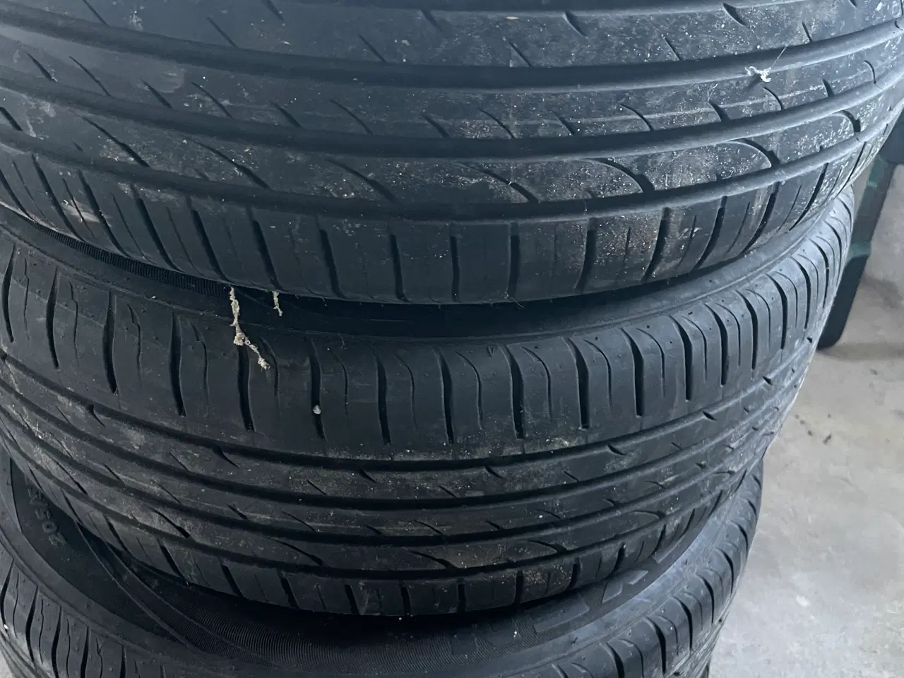 Billede 3 - 4 fælge med dæk