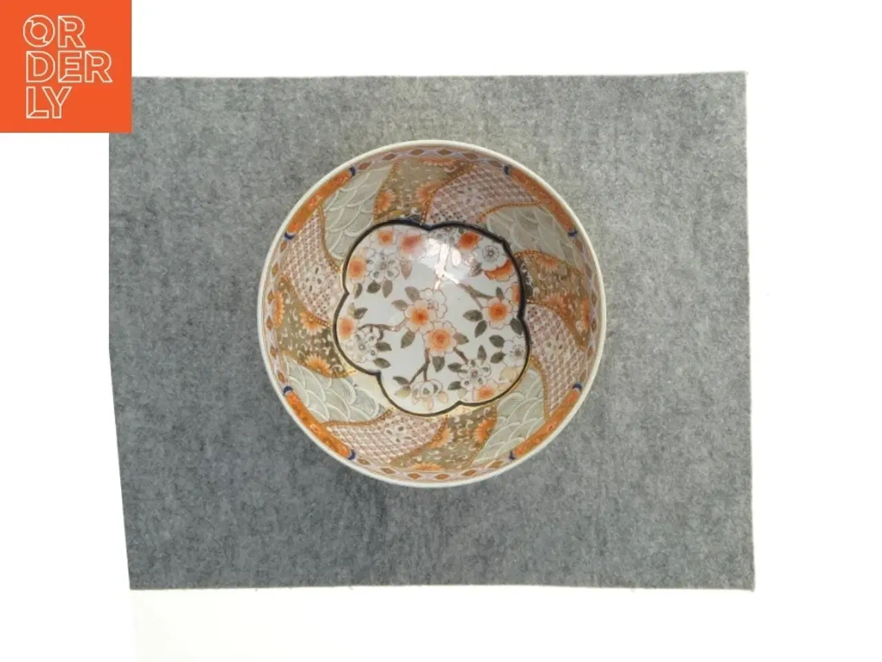 Billede 2 - Dekorativ skål (str. Ø. 26 cm)
