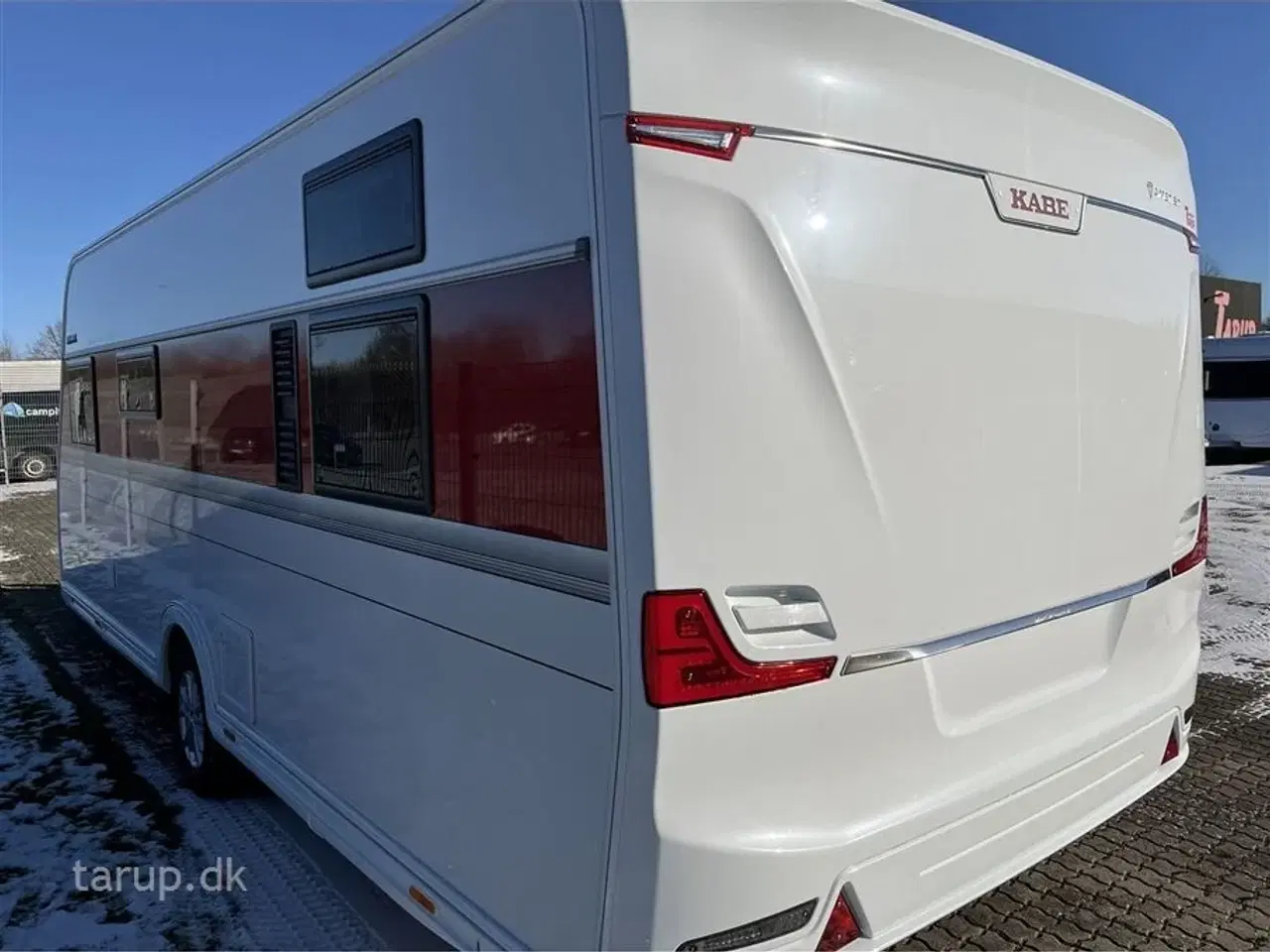 Billede 4 - 2026 - Kabe Ametist 560 GLE KS B8   fritstående dobbeltseng, rundsiddegruppe i mørkegråt  skind, ALDE centralvarme, vandbåren gulvvarme, ATC, stort kompressor køleskab