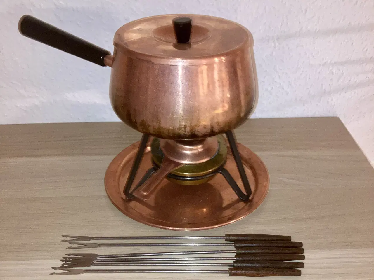 Billede 1 - Fonduesæt i kobber sælges.