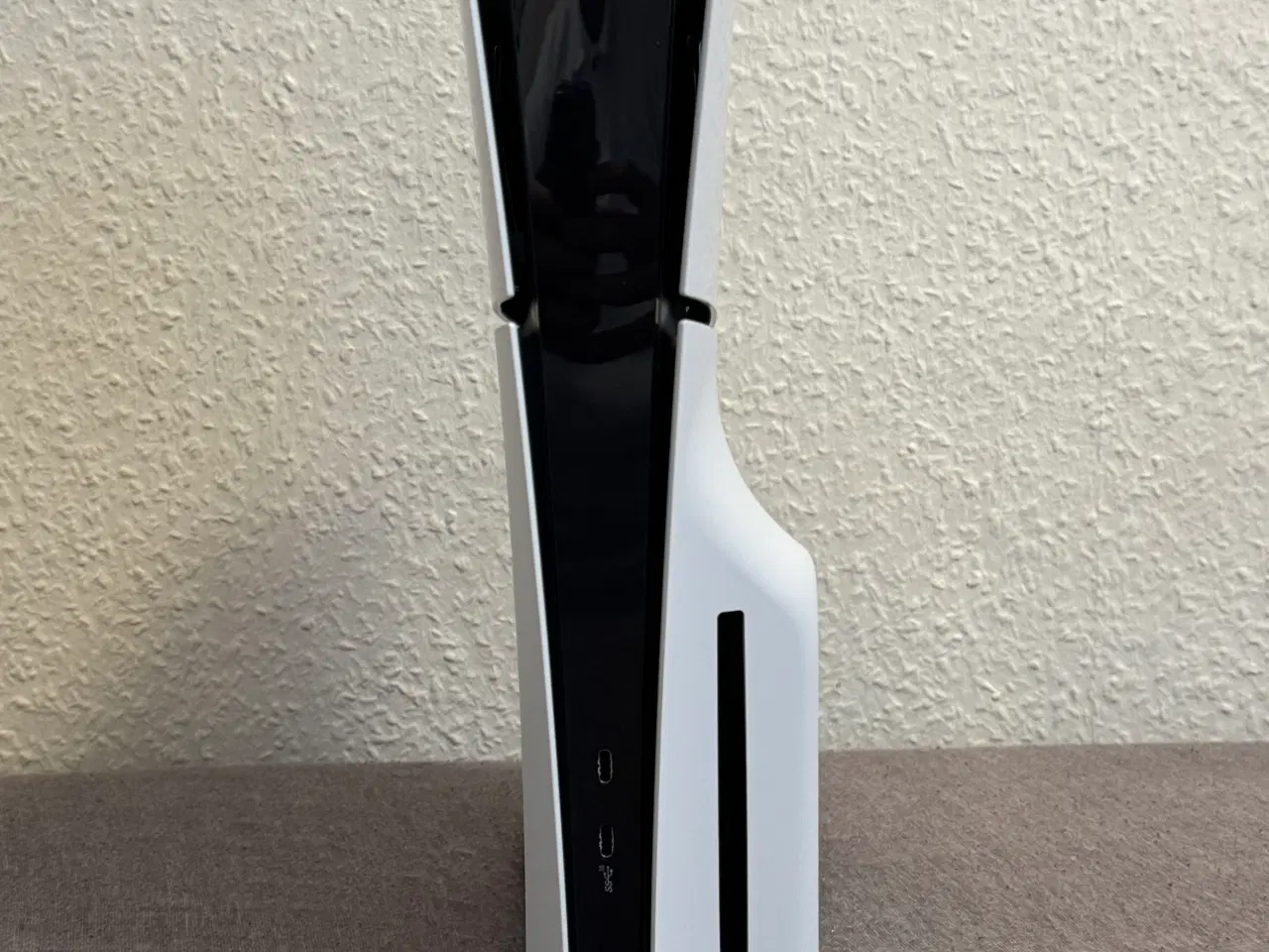 Billede 1 - Playstation 5 slim 1tb + Samsung smart TV + 3 spil