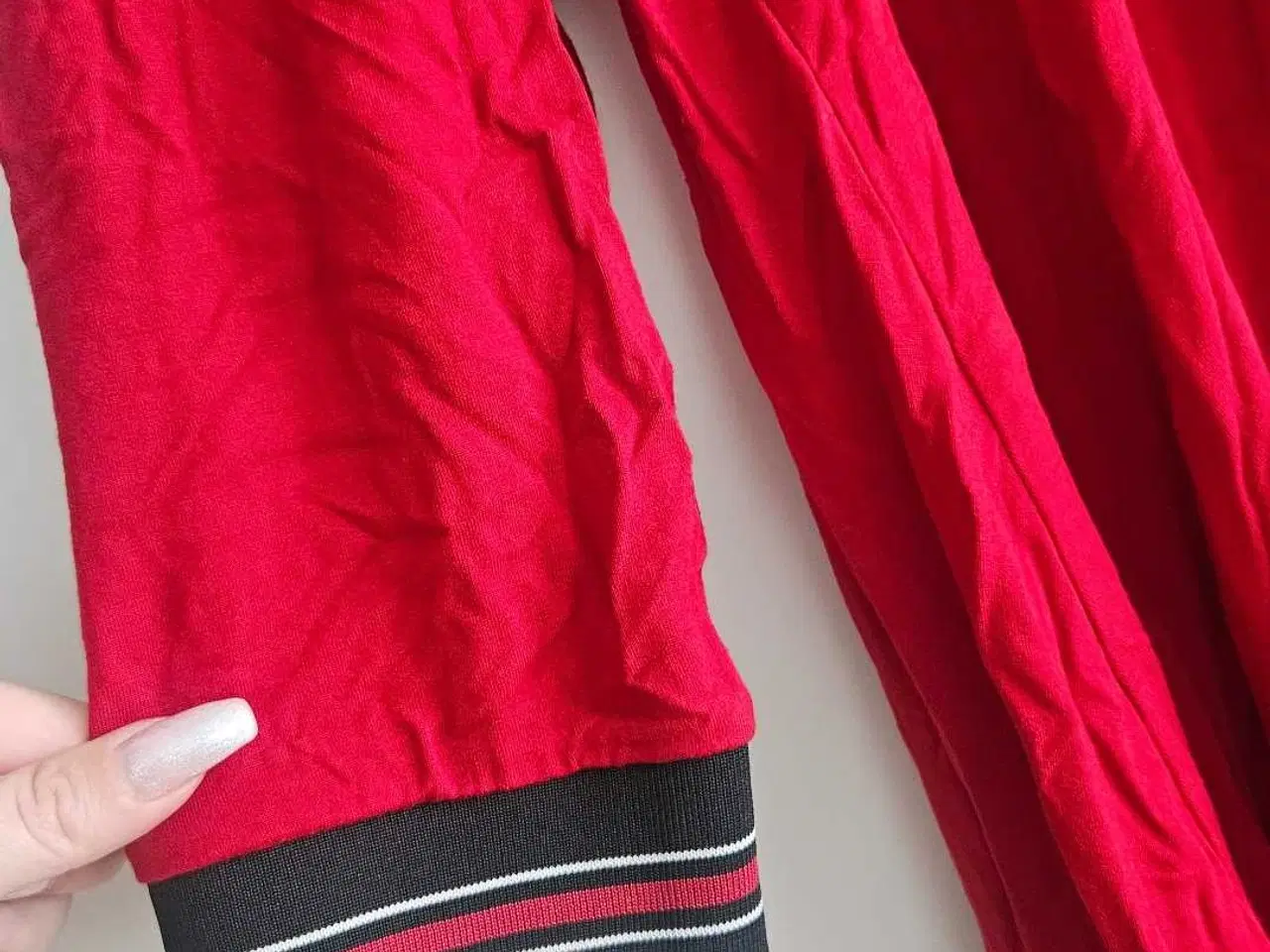 Billede 6 - En masse forskellige kjoler 