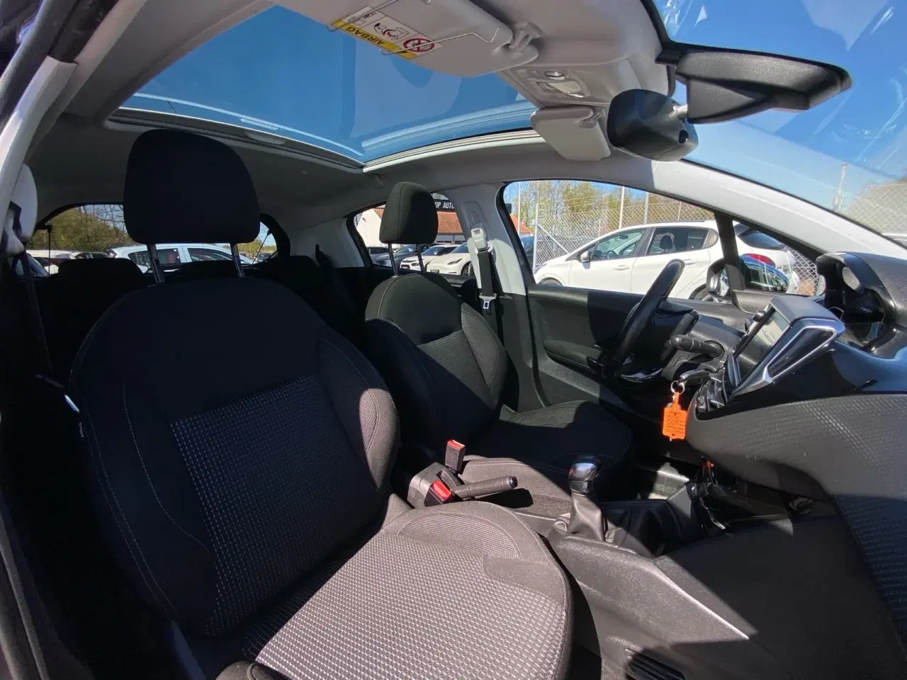 Billede 9 - Peugeot 208 1,5 BlueHDi Prestige 100HK 5d