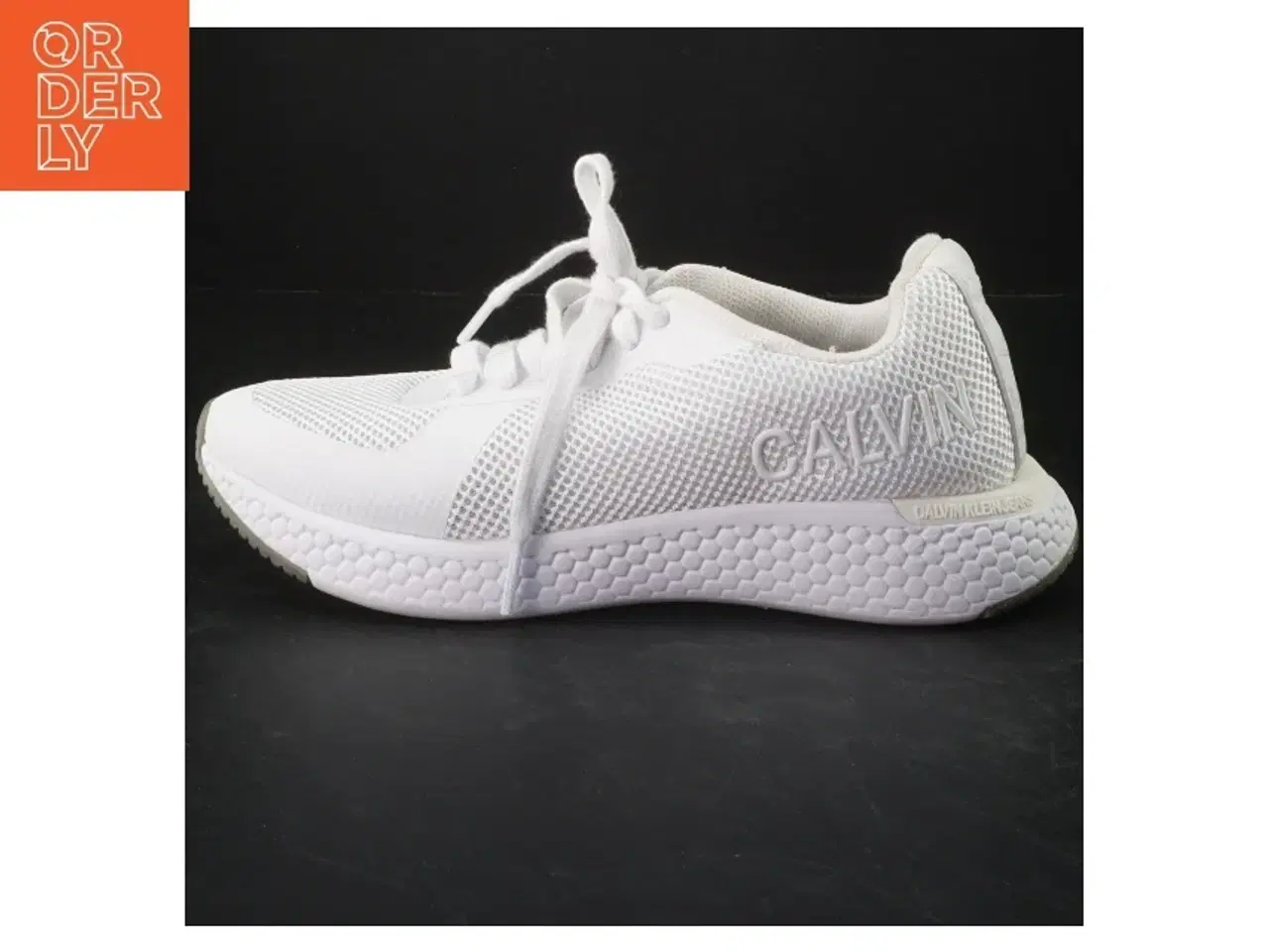 Billede 1 - Calvin Klein hvide sneakers fra Calvin Klein (str. 38 )