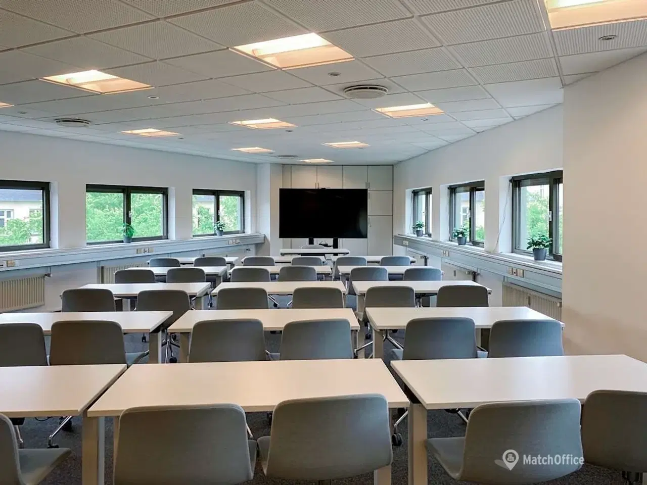 Billede 17 - Stilet arbejdsplads i byens teknologidistrikt