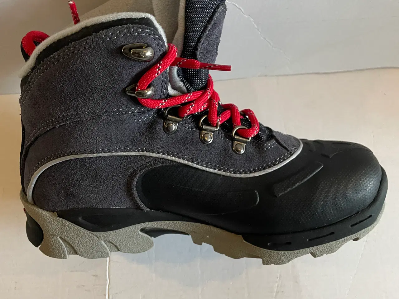 Billede 5 - Nye Hi Tec vinterstøvler i str. 33