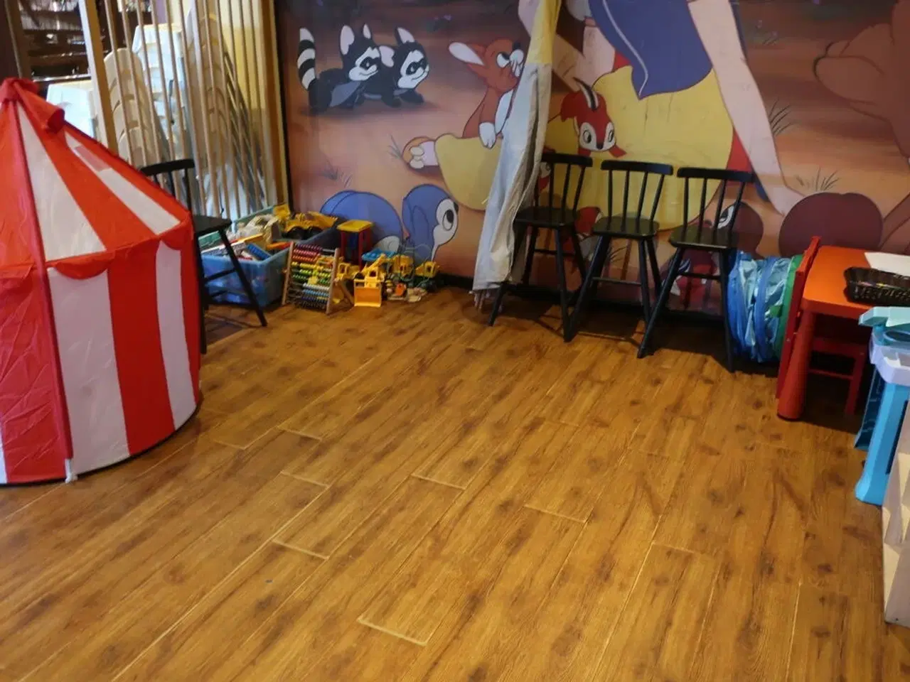 Billede 1 - Diverse fra legehjørnet