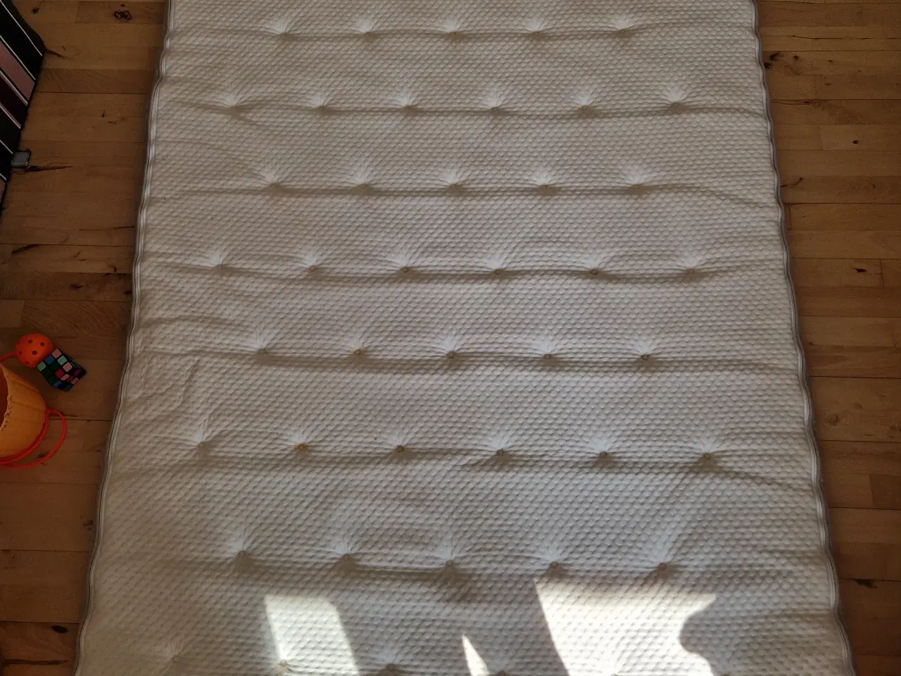 Billede 1 - Topmadras 140x200 cm