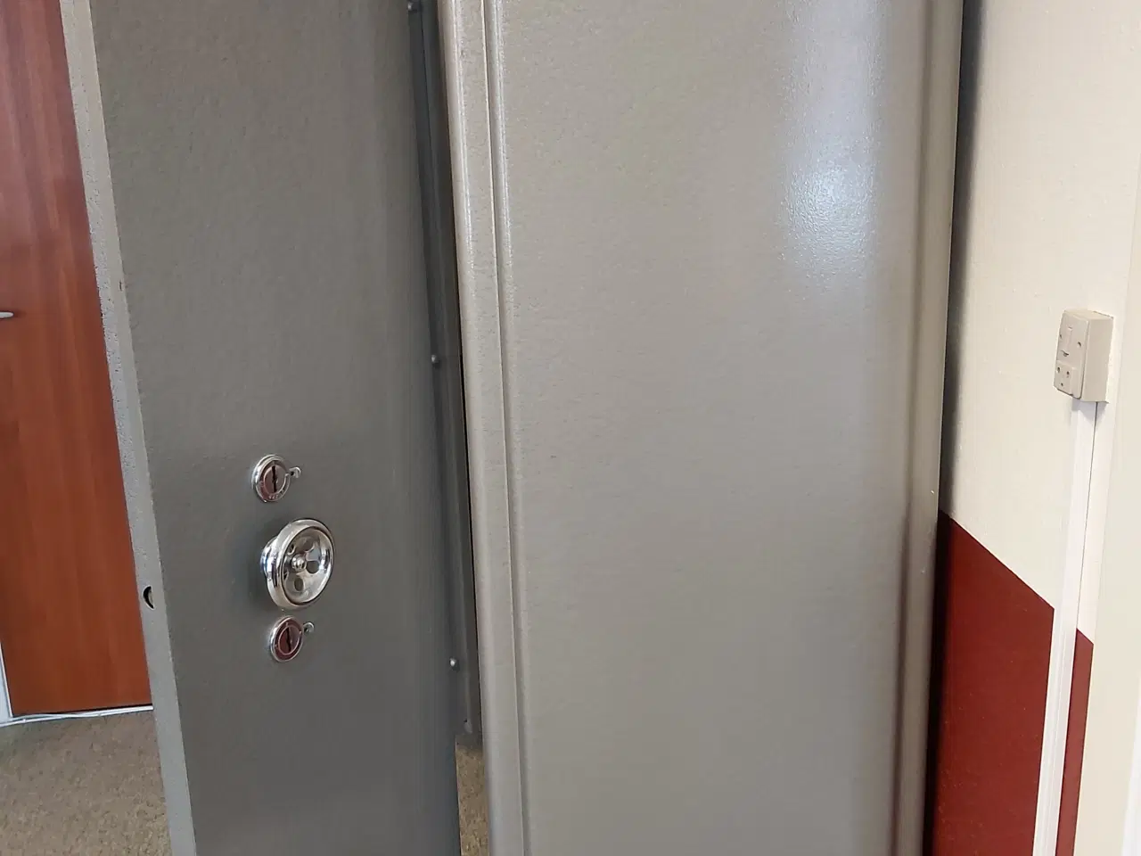 Billede 7 - Pengeskab / stålskab