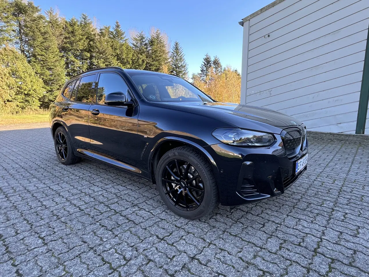Billede 1 - BMW iX3 Charged Plus – Premium el-SUV med maksimal