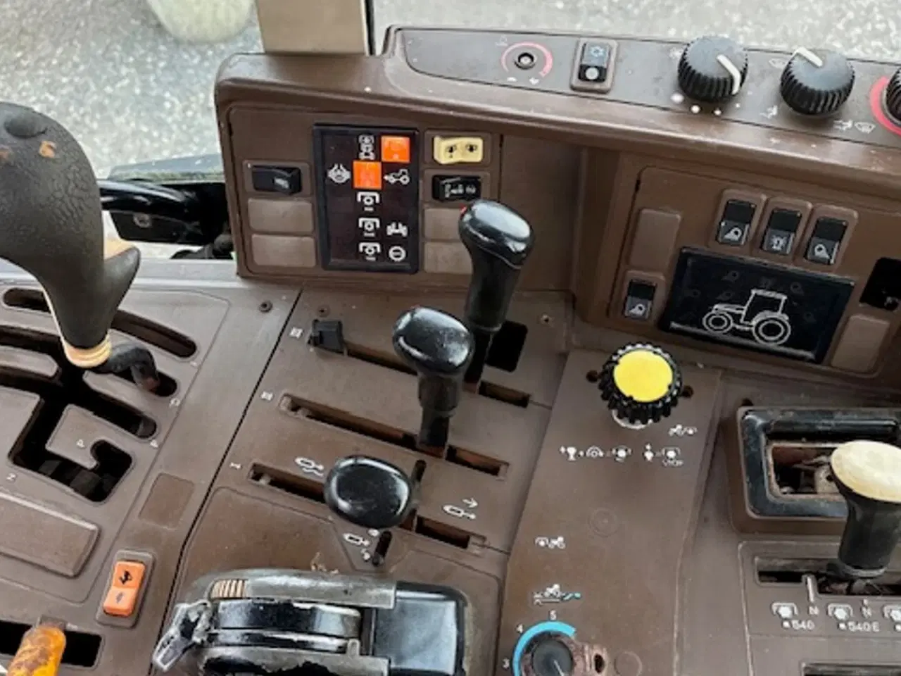 Billede 17 - John Deere 6610 m/Frontlift PQ GEAR