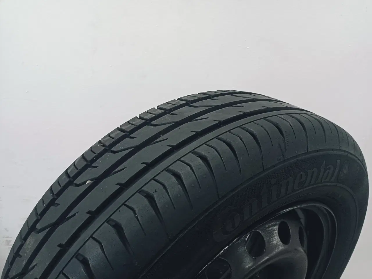 Billede 2 - 5x114,3 15" ET48 nav 67,1ø sommersæt inkl.TPMS