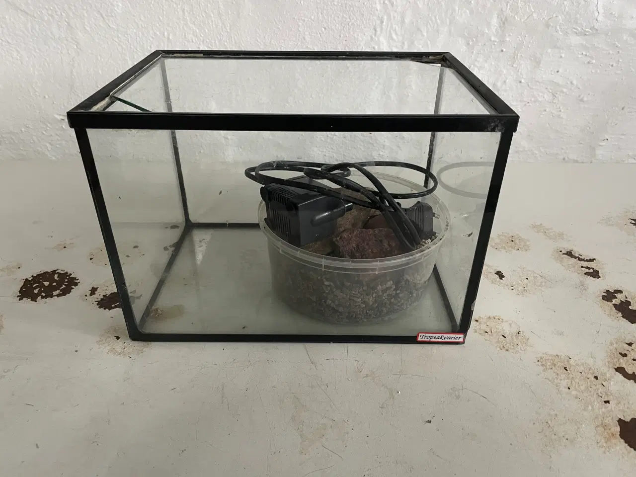 Billede 1 - Lille akvarie 10 liter