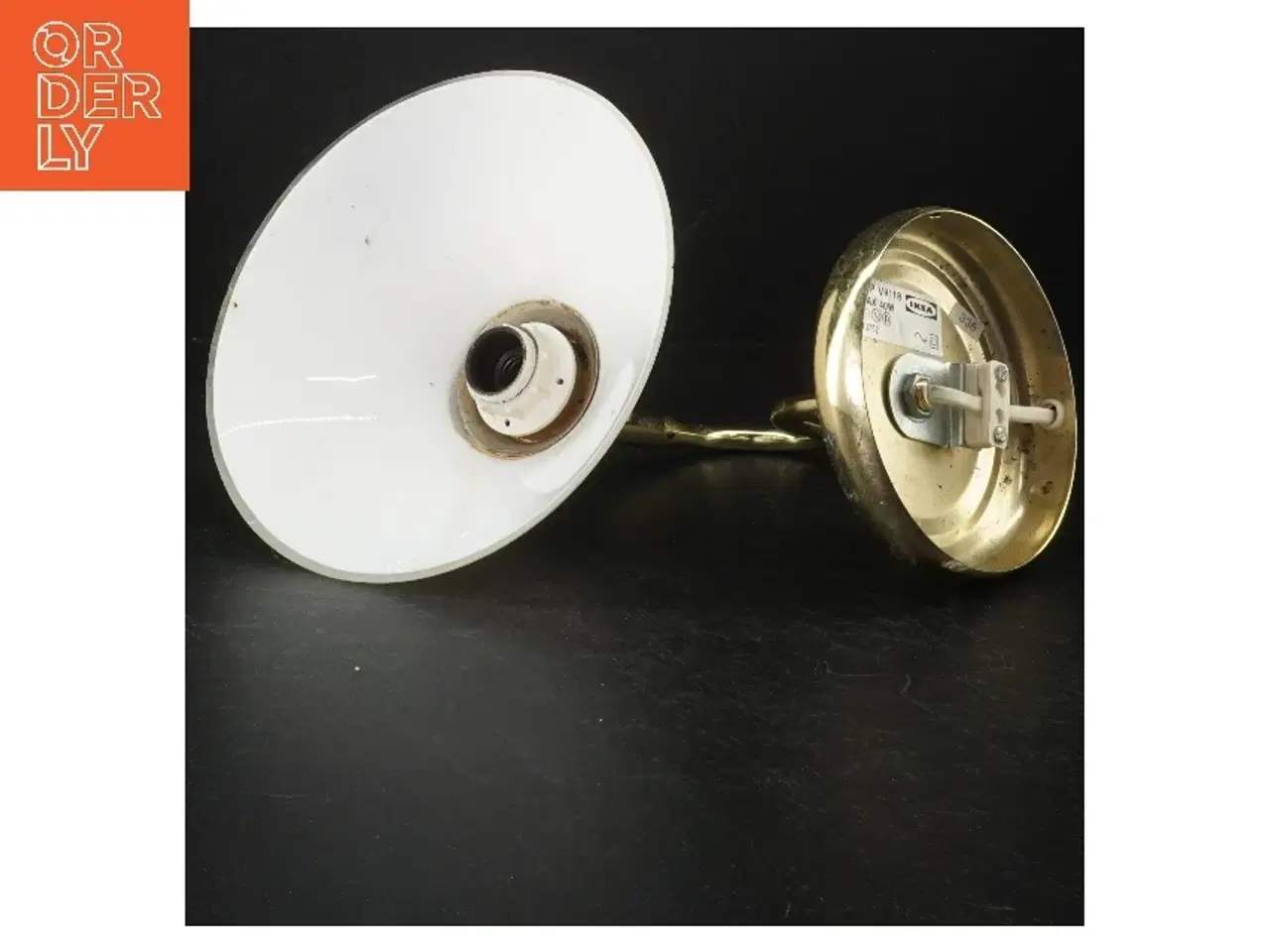 Billede 2 - Væglampe med opalglas fra IKEA