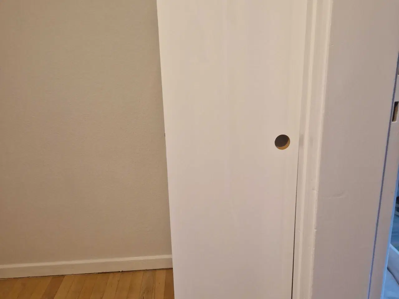 Billede 7 - Praktisk, meget anvendelig og flot reol