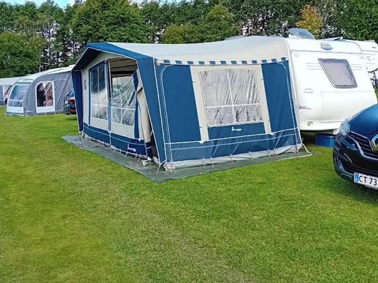 Billede 2 - Campingvogn Hobby de luxe 495 LU årgang 2007