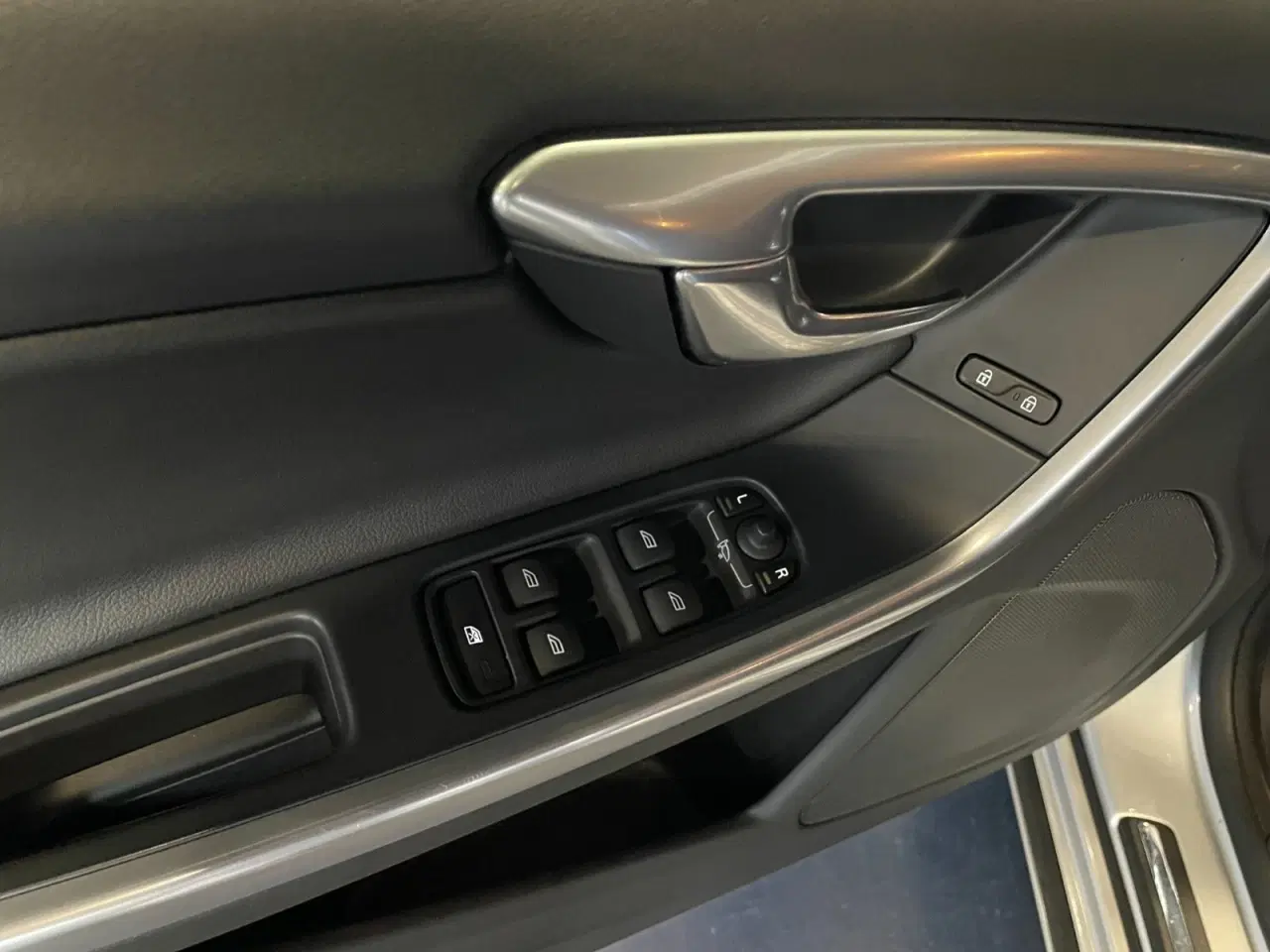 Billede 8 - Volvo V60 2,0 D3 150 Kinetic aut.