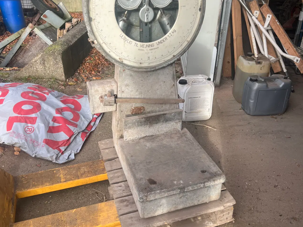 Billede 4 - 40 Kg gulvvægt. Fabr. Berkeley.