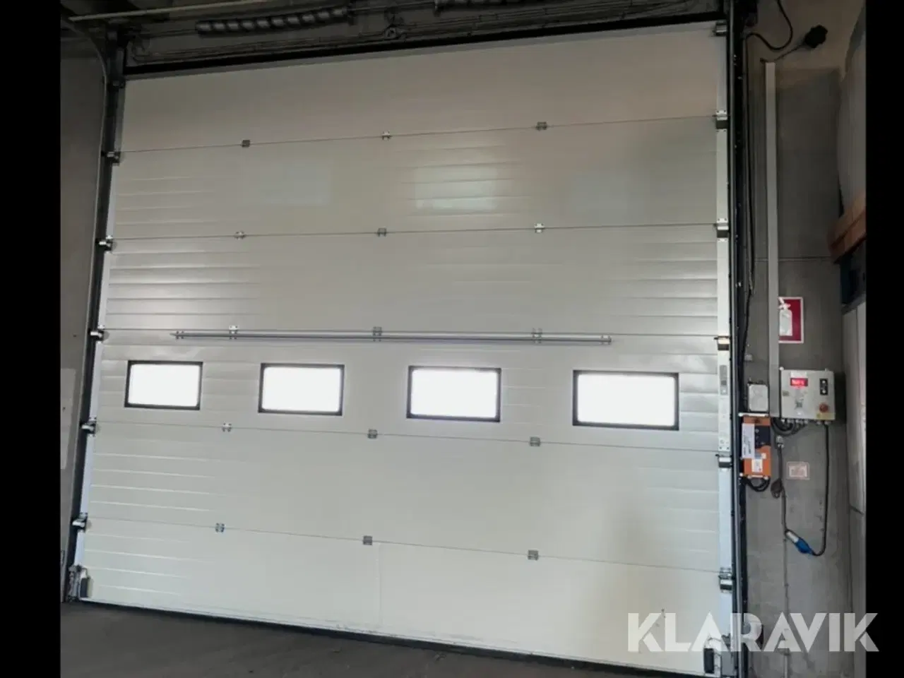 Billede 1 - Ledhejseport med GFA styring