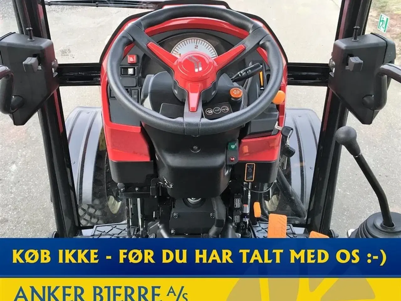 Billede 6 - Yanmar YT 235H 4WD inkl. frontlift med PTO og 130 cm GMR fejemaskine