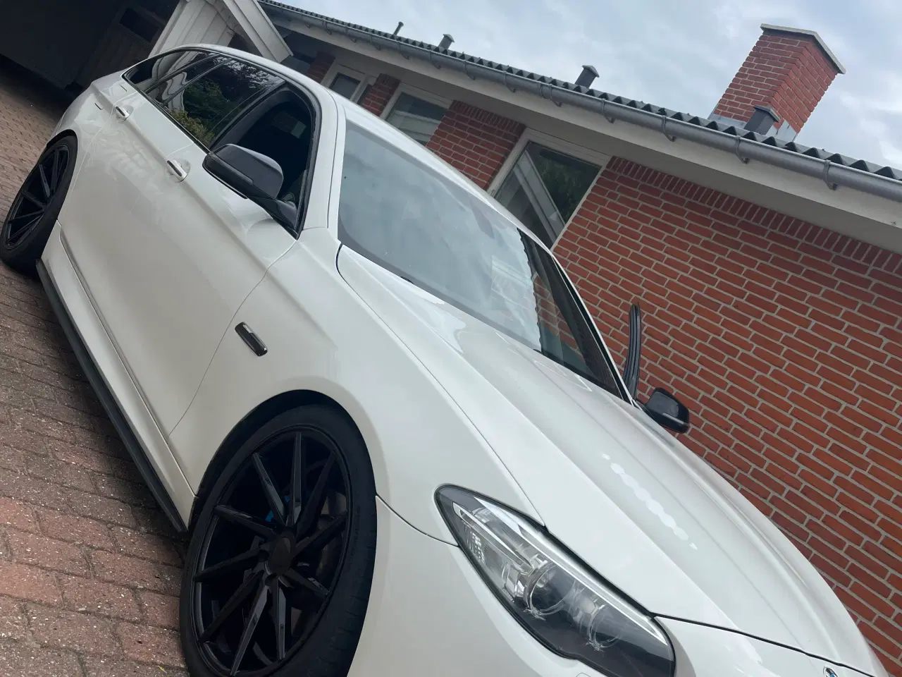 Billede 2 - BMW 520D Fin stand 