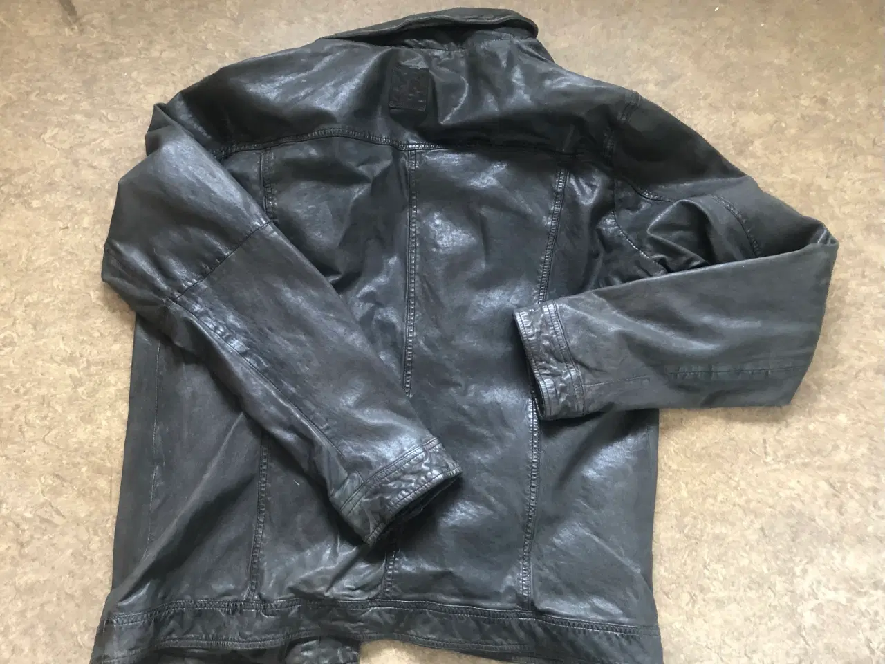 Billede 4 - Læder jakke 