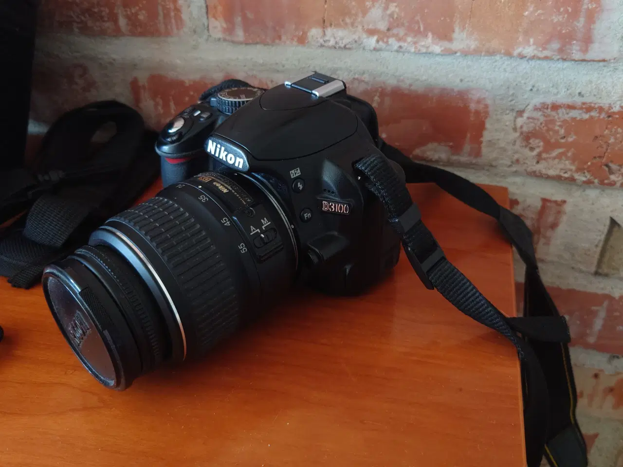 Billede 2 - Nikon D3100 16.8mp, 64 gb ram og 18-55 mm objektiv