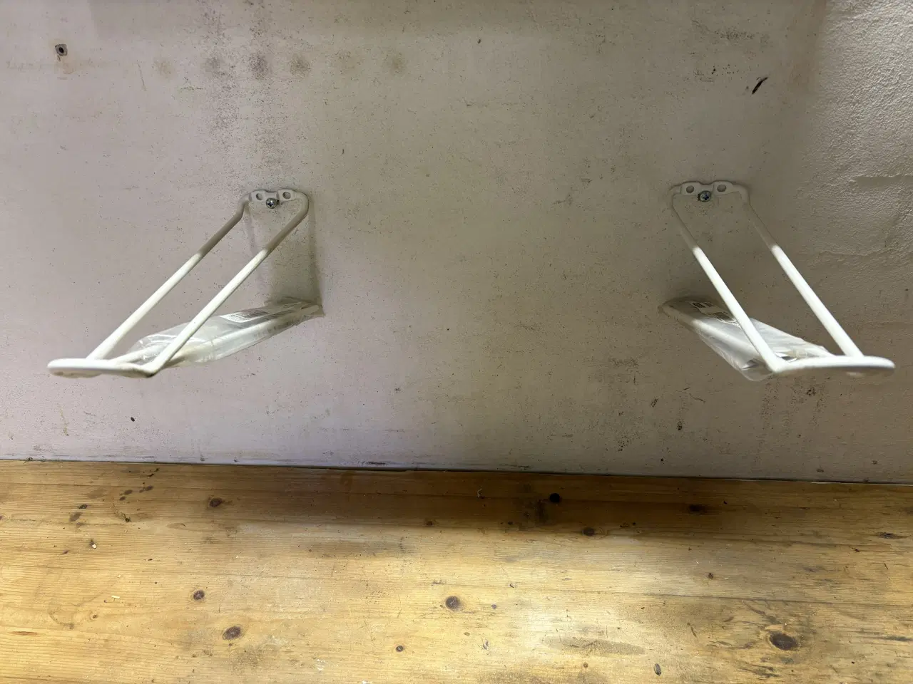 Billede 2 - Vægophæng til cykel eller andet