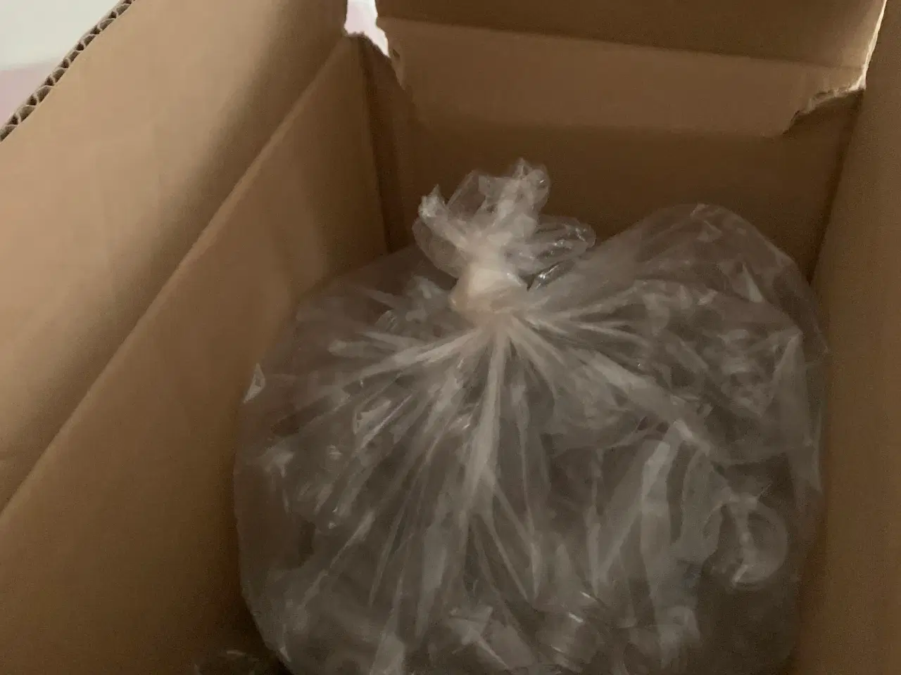 Billede 3 - Klare plastflasker med sort låg 50 ml (100 stk.)