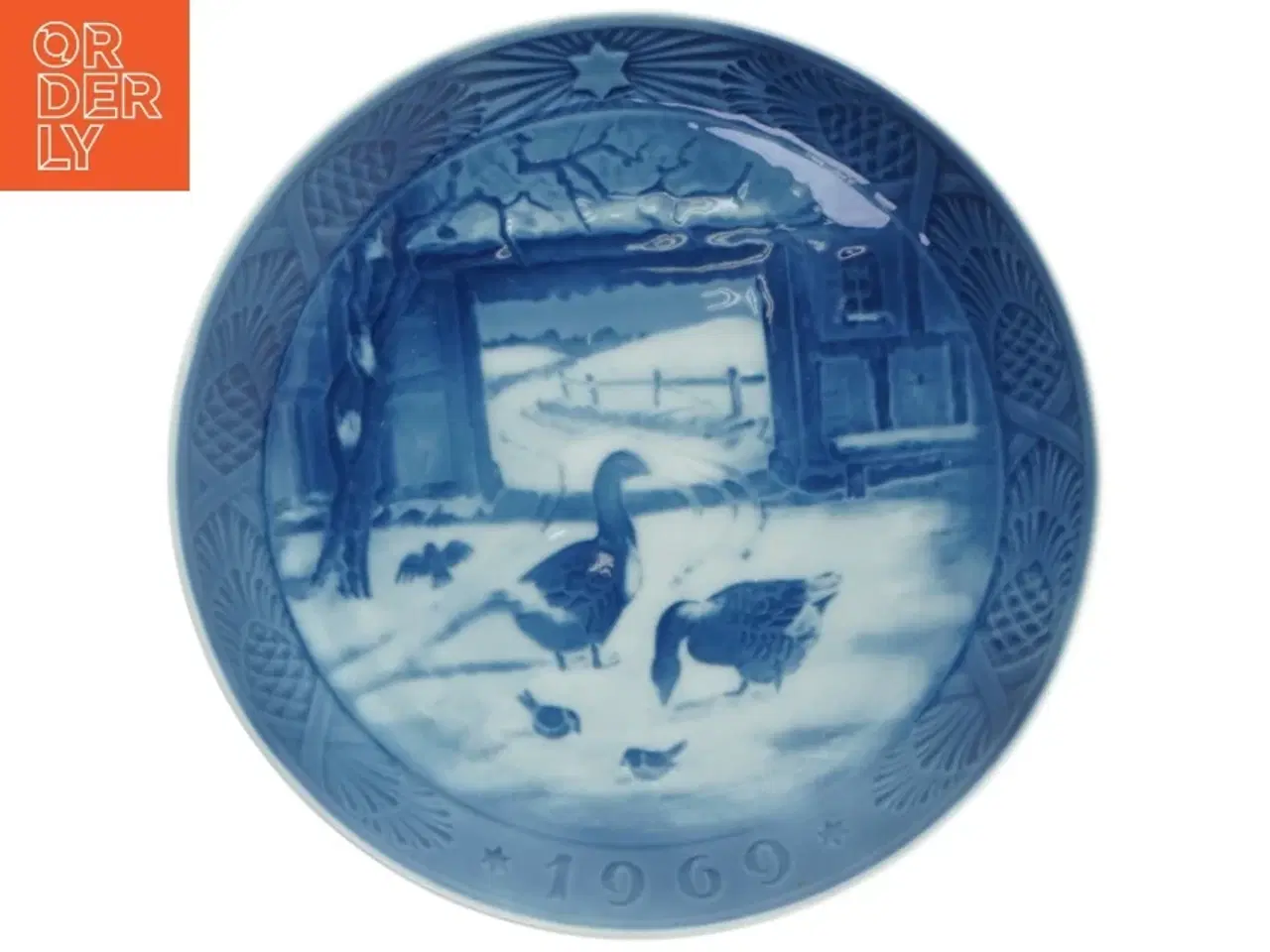 Billede 5 - Royal Copenhagen juleplatter (str. Ø 18. cm)