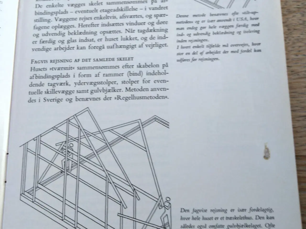 Billede 3 - 4 informative pjecer om TRÆ Træbranchens Oplysning