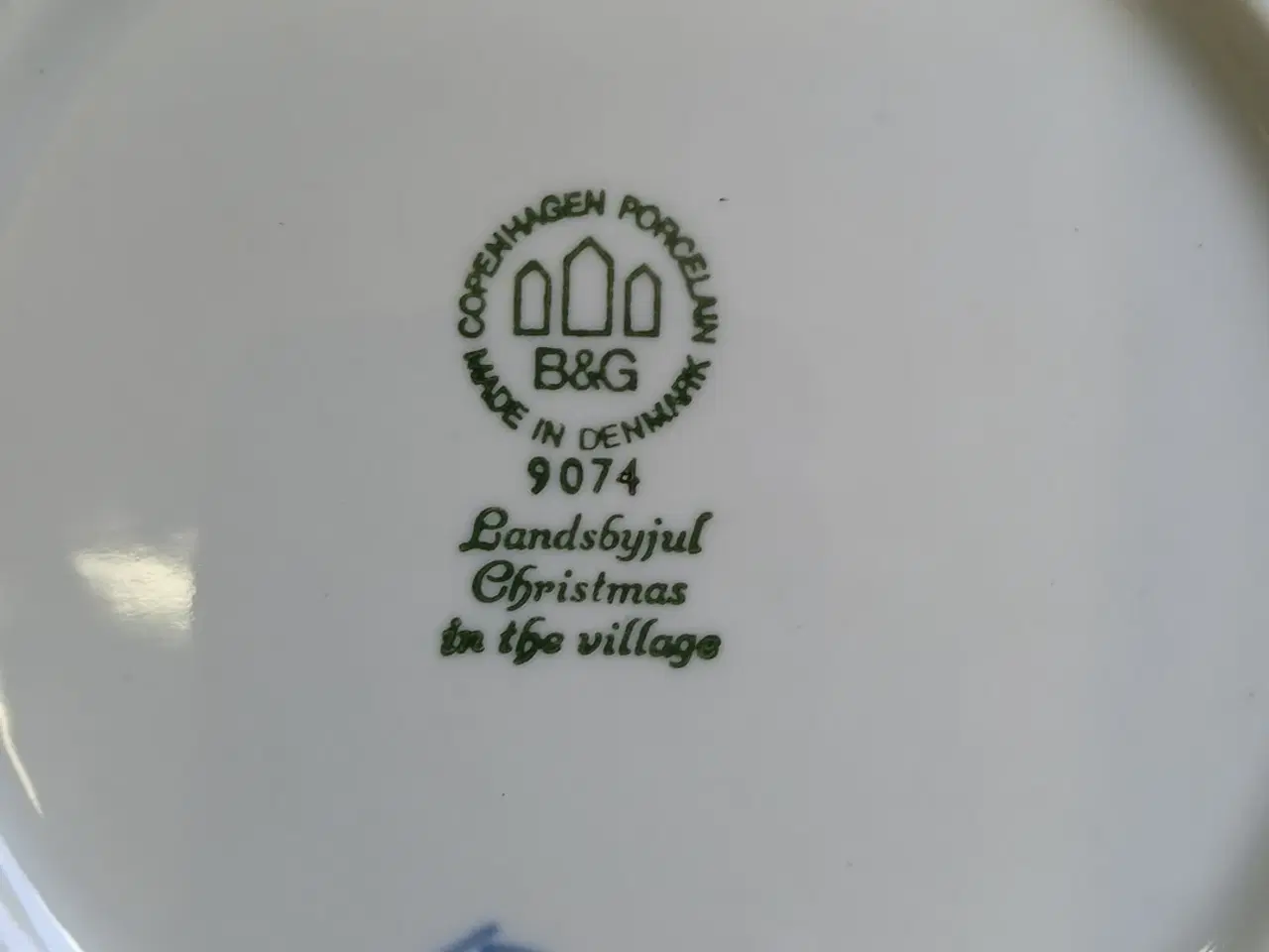 Billede 5 - Bing & Grøndahl Juleplatte 1974 Porcelæn Blå Hvid