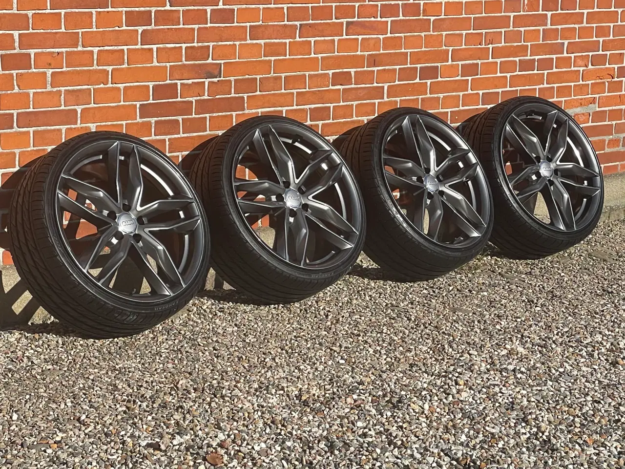 Billede 2 - alufælge 245/30 R20 krydsmål 5x112 90% mønster