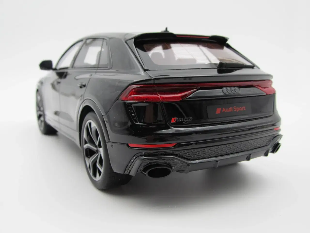 Billede 8 - 2019 Audi RS Q8 Quattro - Limited Edition - 1:18  