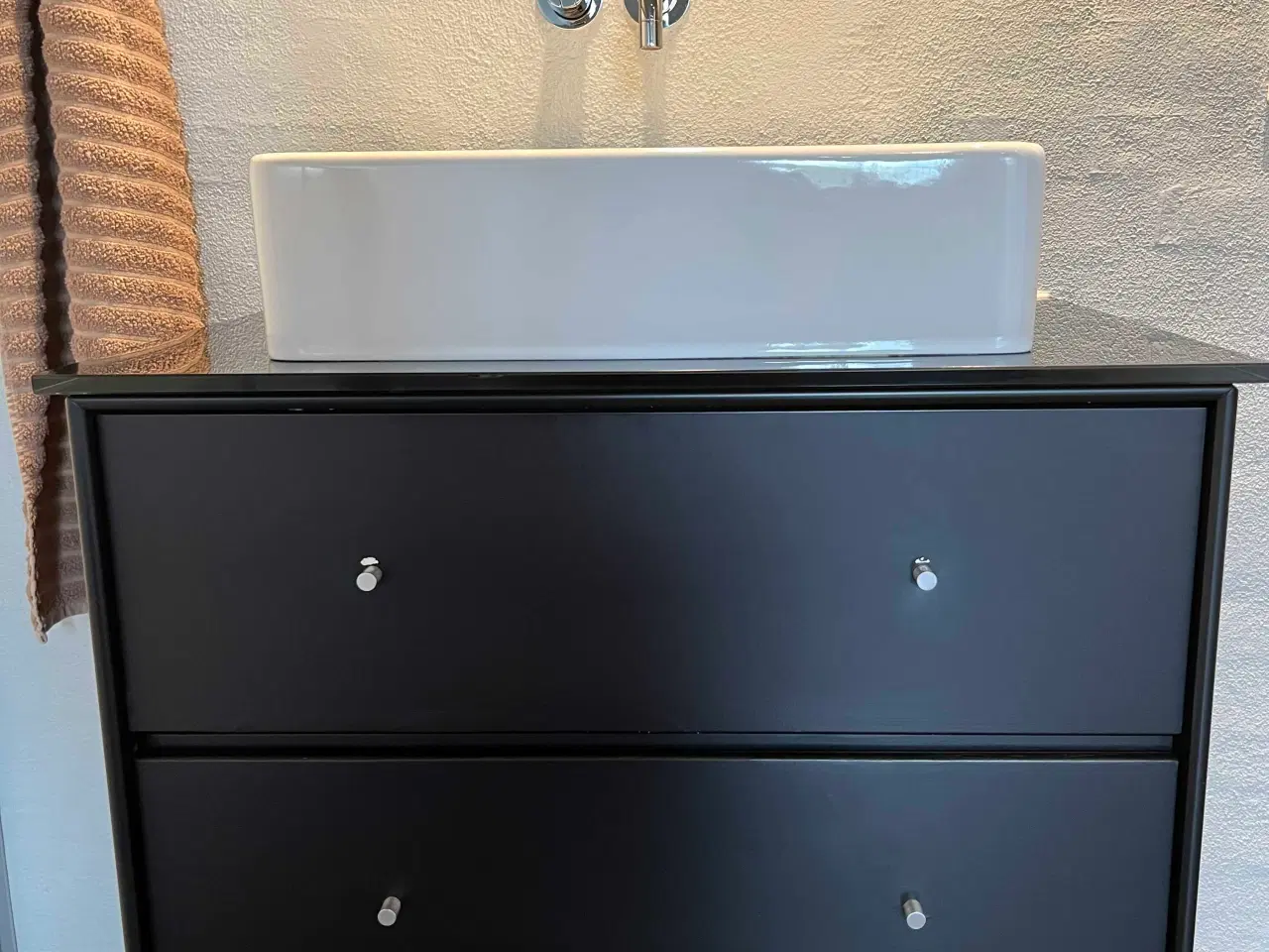 Billede 2 - Montana badeværelses møbel med Duravit vask